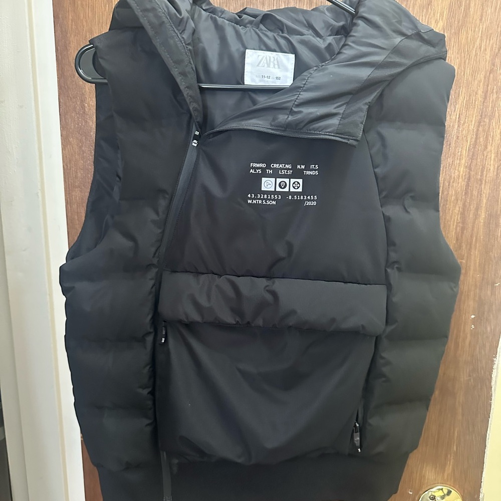 Zara Kids Black Puffer Vest size 11-12
